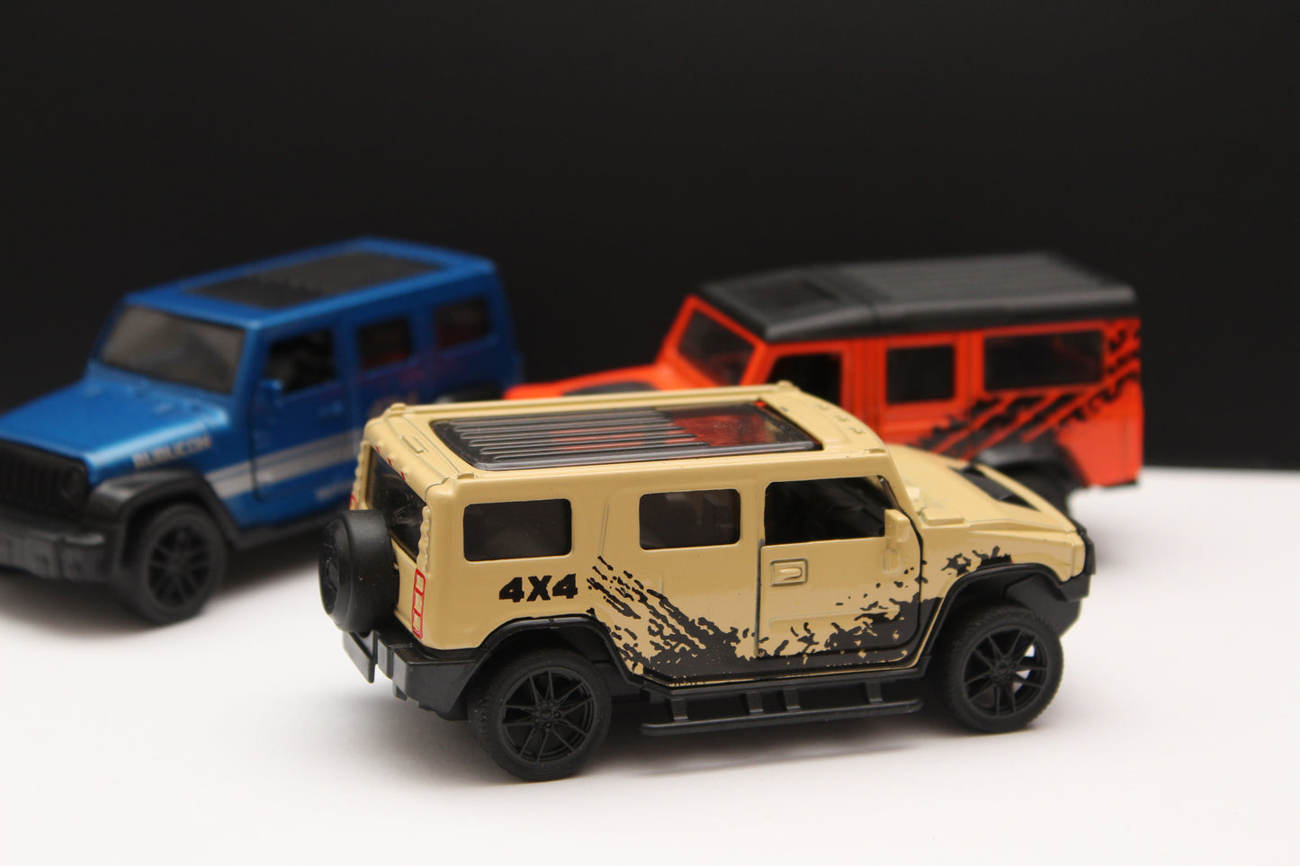 1:43 Wrangler , Defender , Hummer Diecast Combo