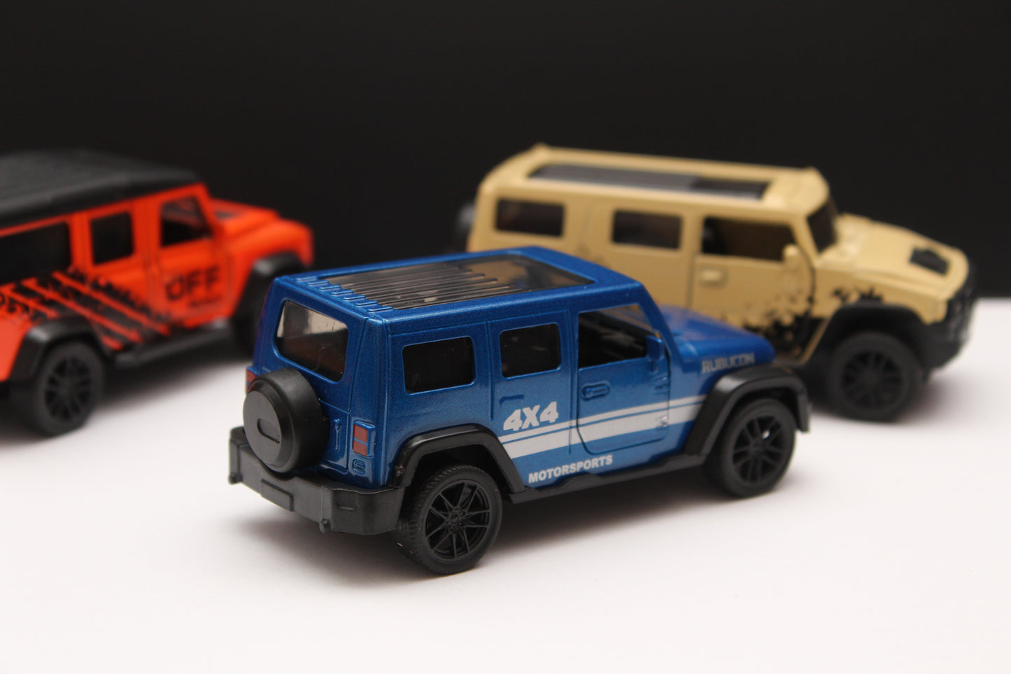 1:43 Wrangler , Defender , Hummer Diecast Combo