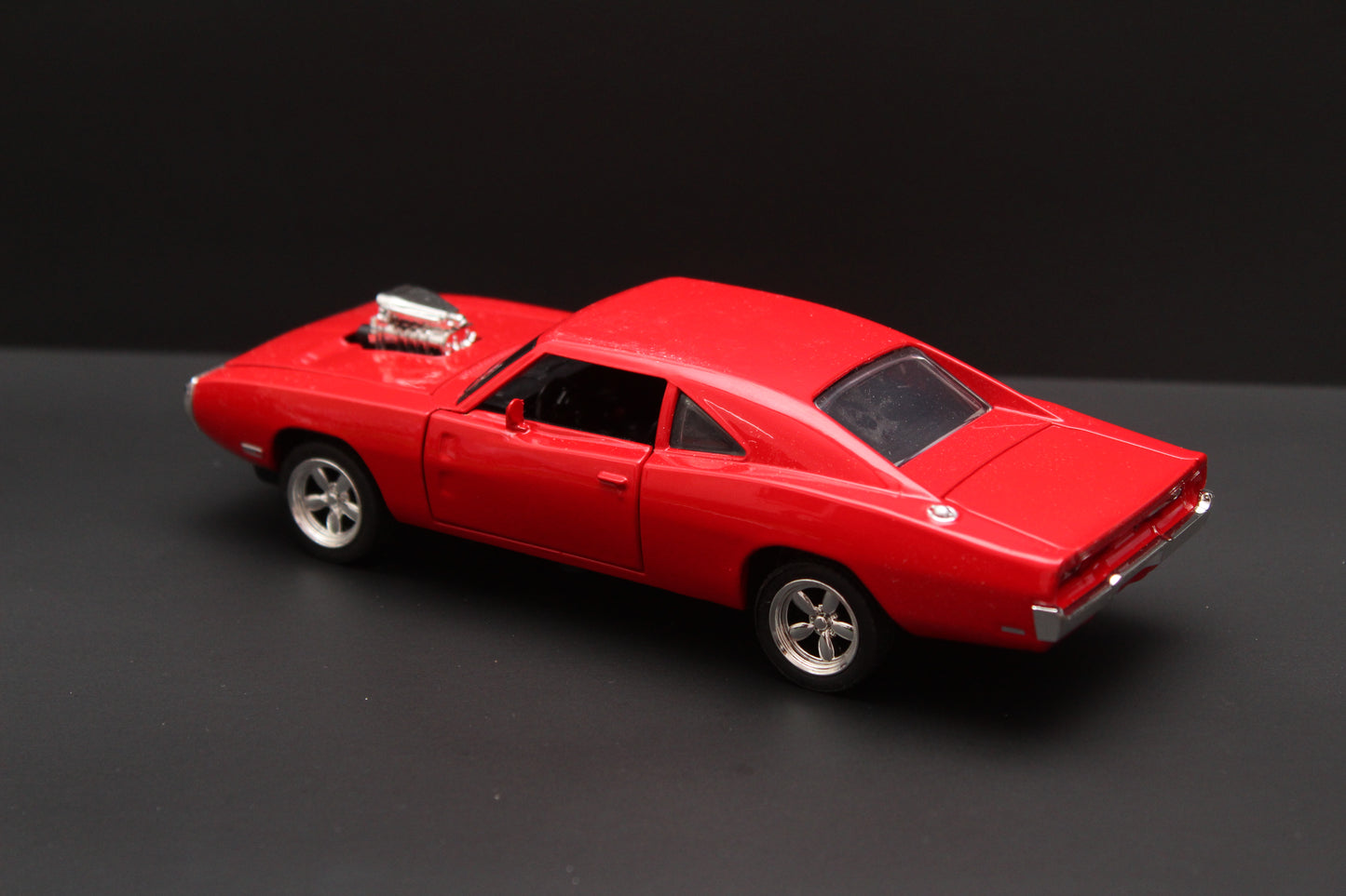 1:32 Dodge Charger Diecast (Red)