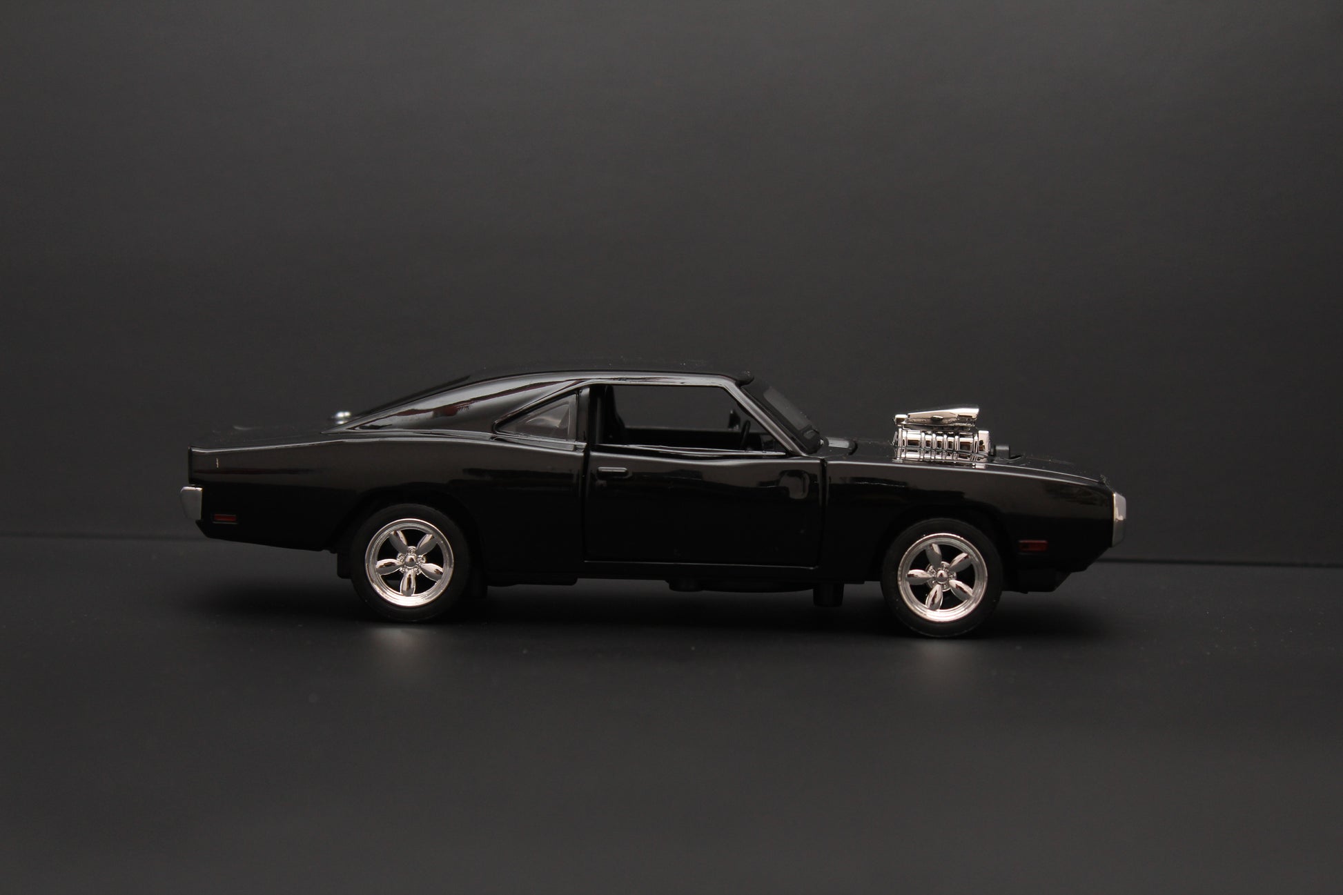 1:32 Dodge Charger Diecast (Black) -  Kunju Vandi  