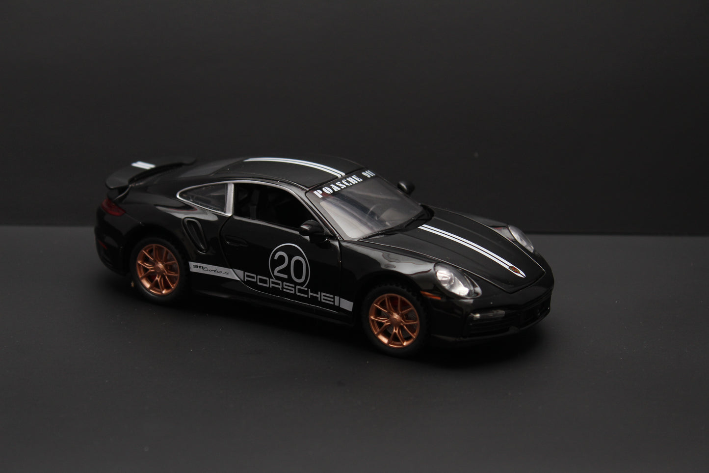 1:32 Porsche 911 turbo Diecast (Black)