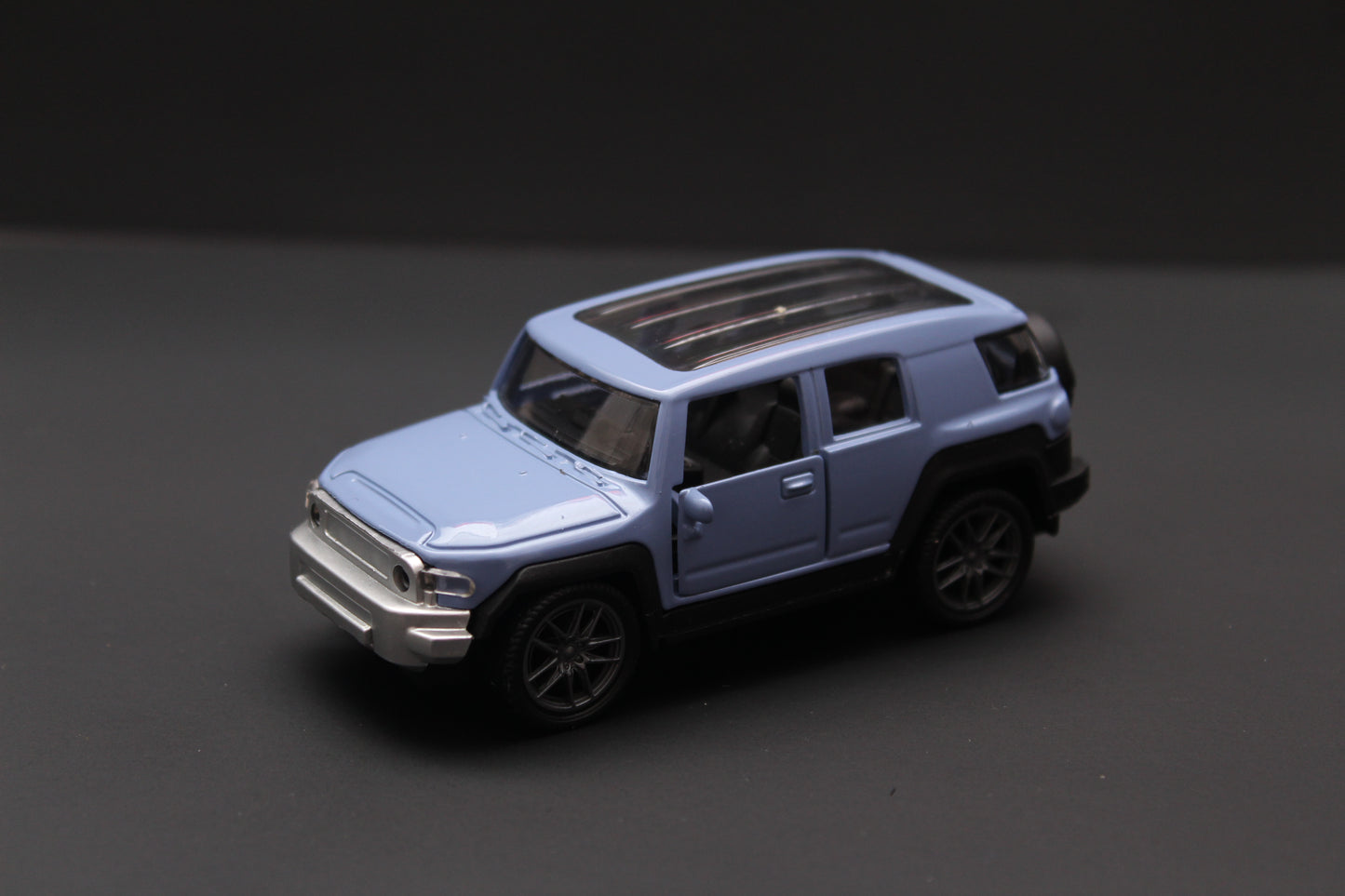 1:43 FJ Cruiser Diecast