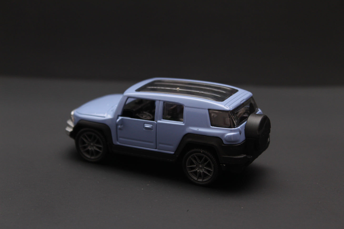 1:43 FJ Cruiser Diecast