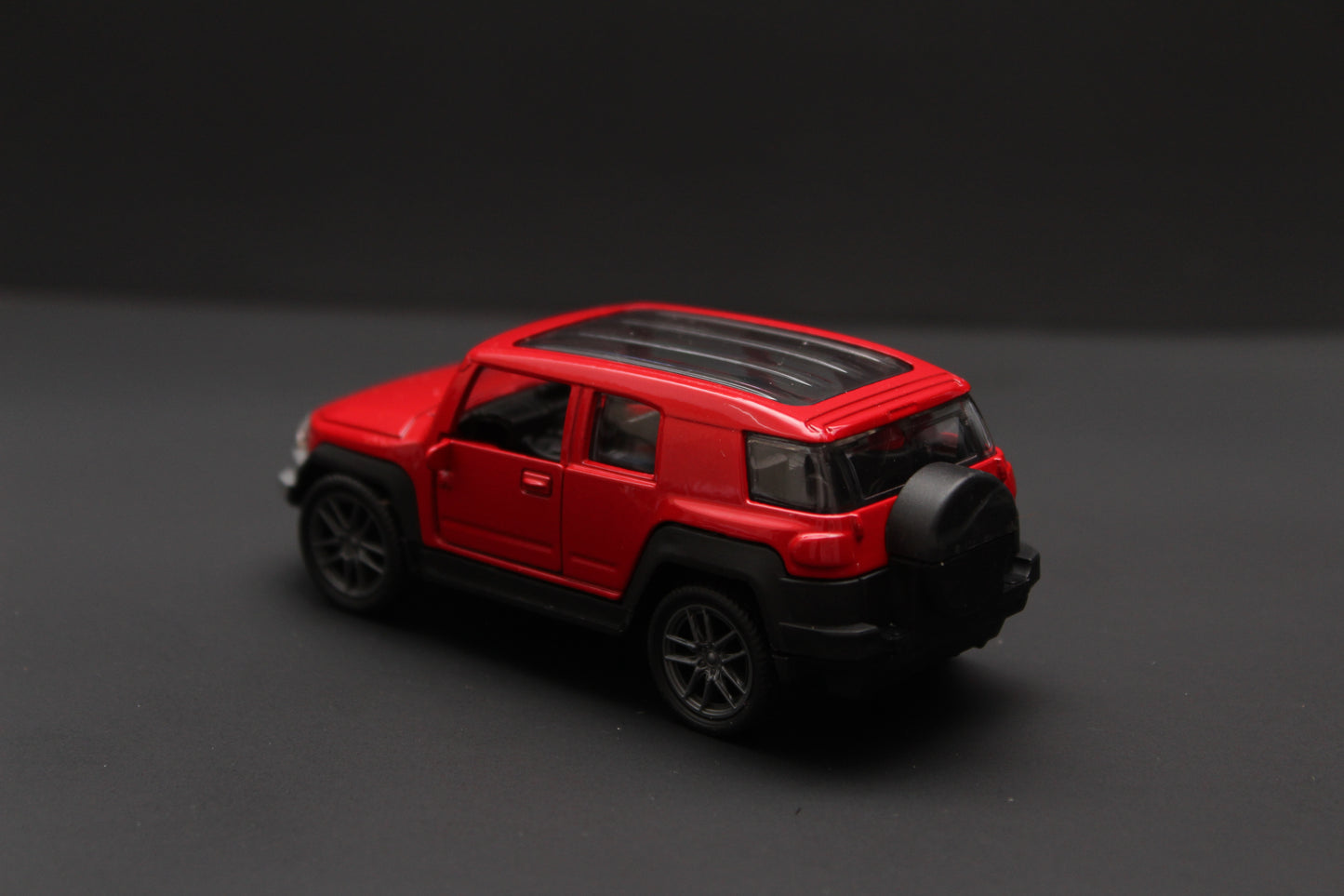 1:43 FJ Cruiser Diecast