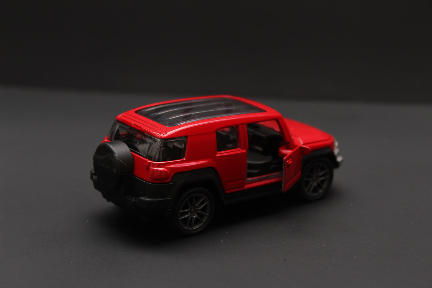 1:43 FJ Cruiser Diecast