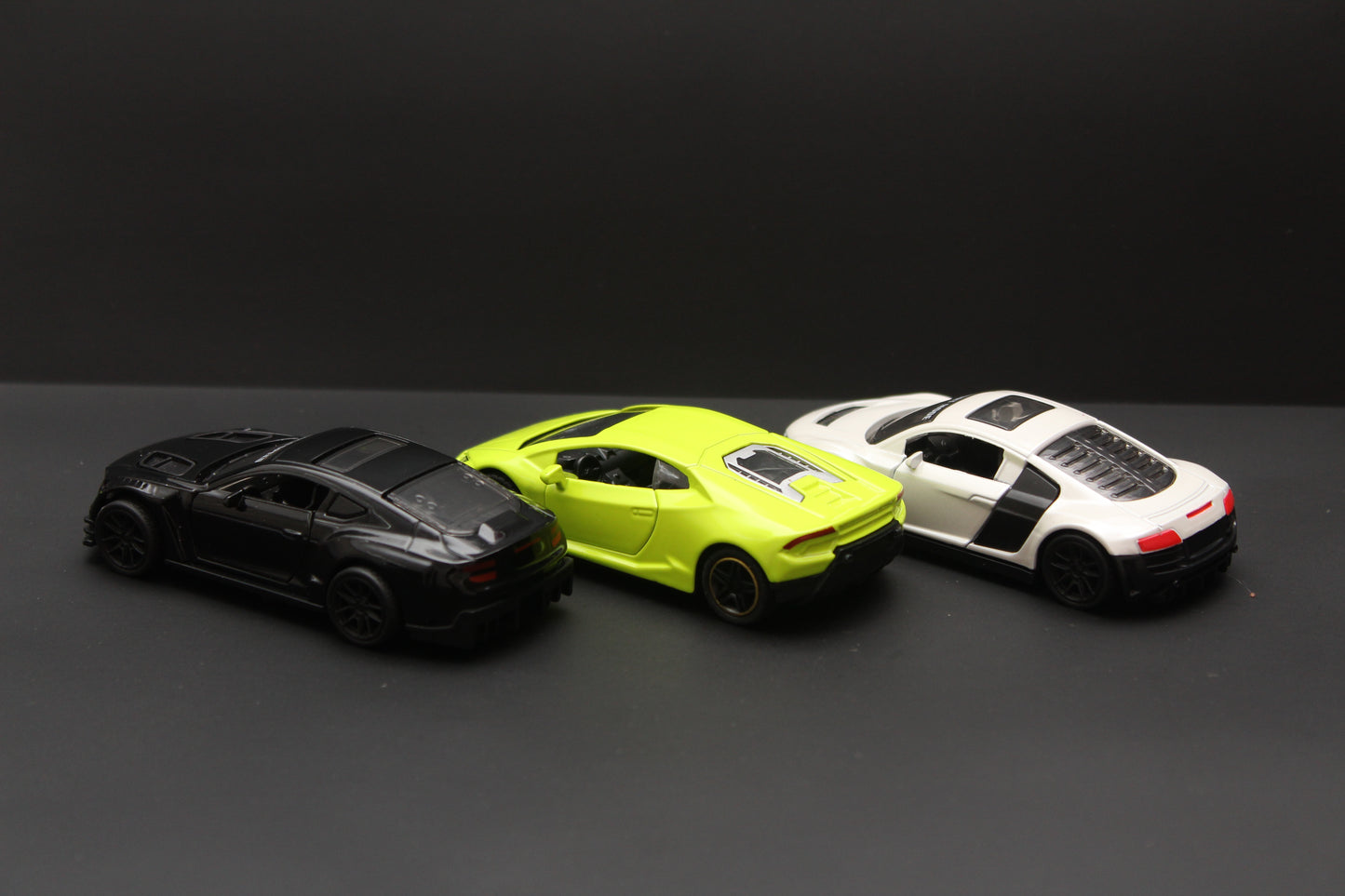 1:43 Bentley , Lambo , Audi