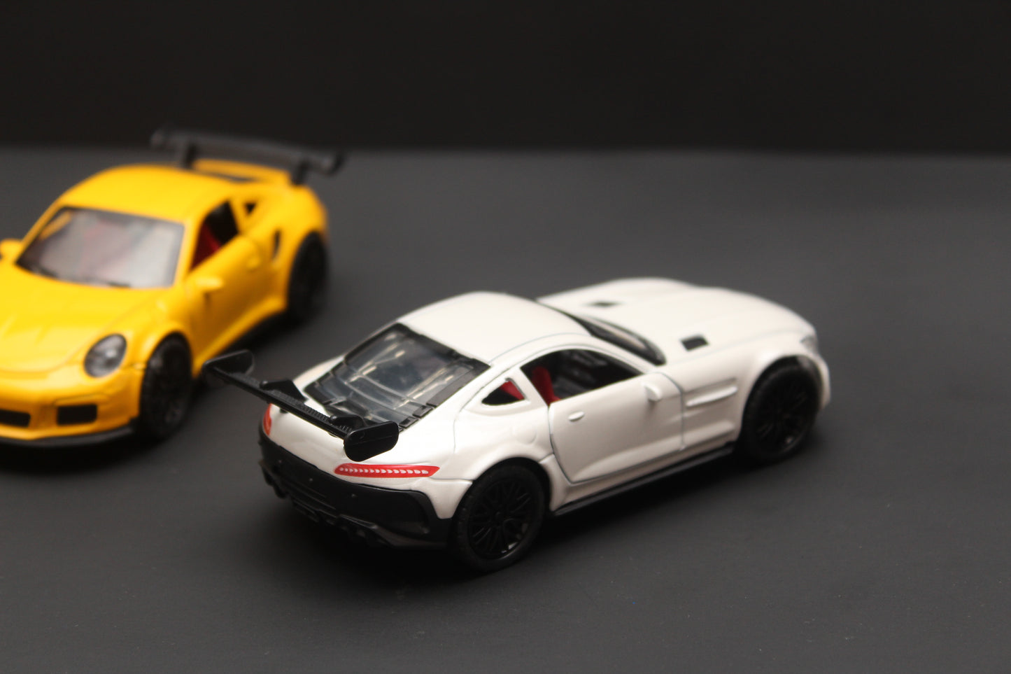 1:36 Amg GT ,Porsche (With Lights) Diecast Combo