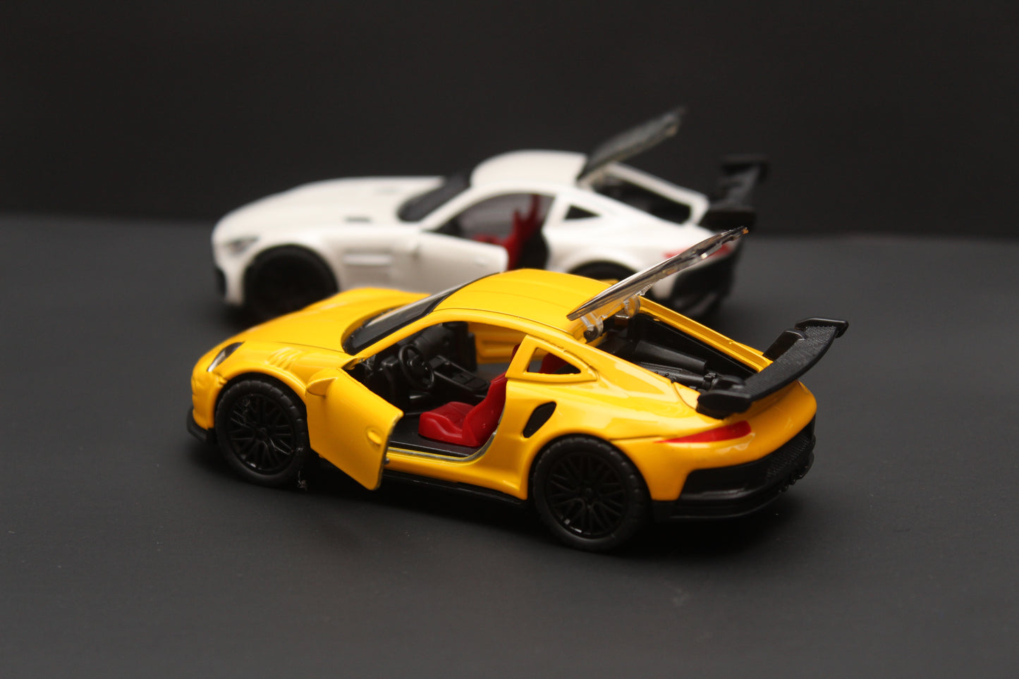 1:36 Amg GT ,Porsche (With Lights) Diecast Combo