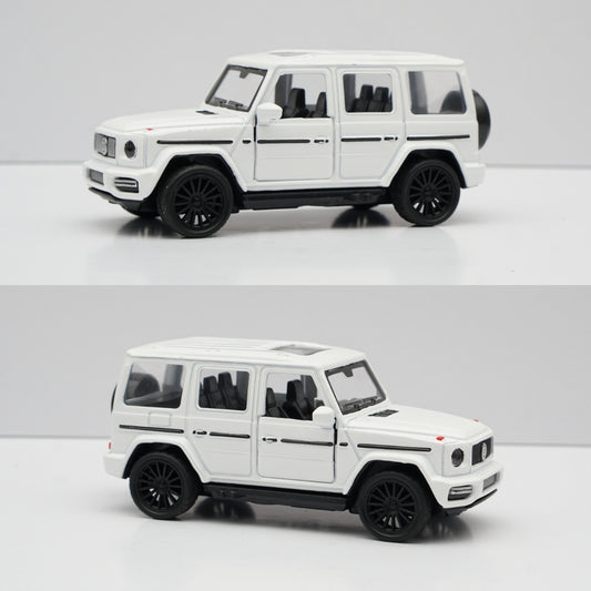 1:43 Gwagon White Diecast